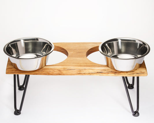 Ratgeber für die Pflege einer Futterstation aus Eiche