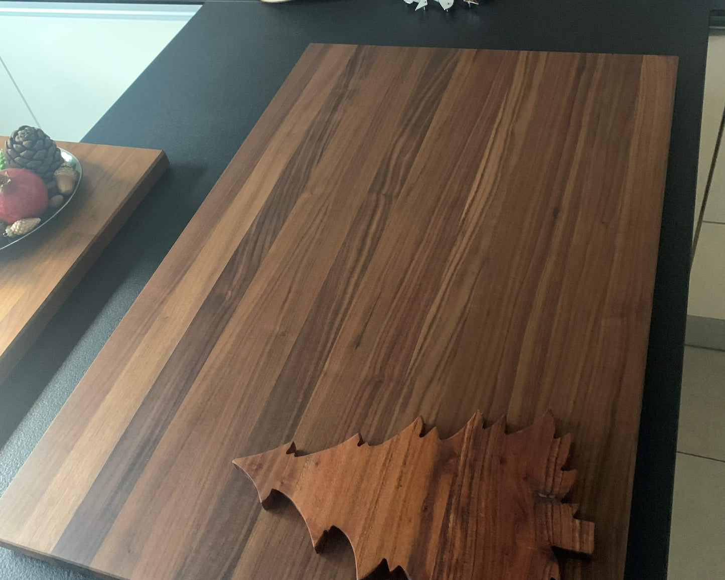 Nussbaum Kochfeldabdeckung / Ceranfeldabdeckung in Handarbeit